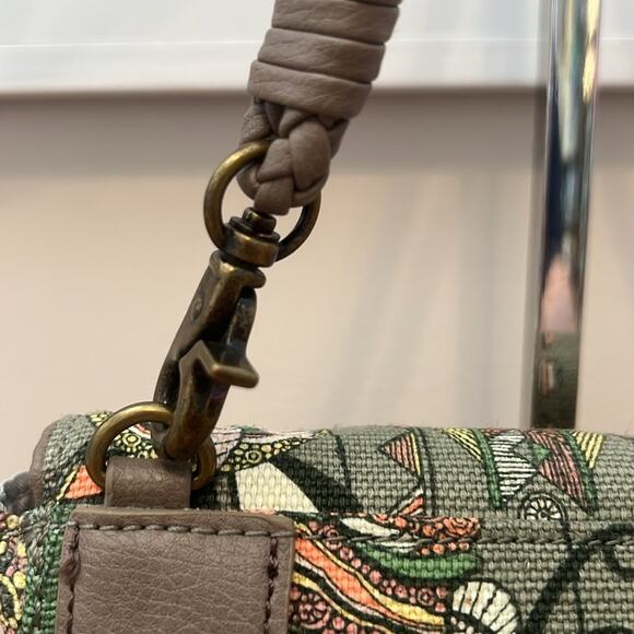 ✨Sold✨ Sakroots Signature Peace Print Fold Over Mini Bag in Spirit Desert - Picture 5 of 13
